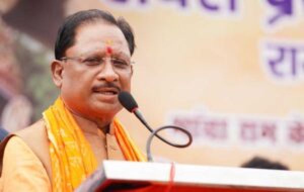 मुख्यमंत्री साय के पहल: एक वर्ष बाद बिजली की रौशनी से जगमगाया सुकमा जिले का इत्तेपारा गांव