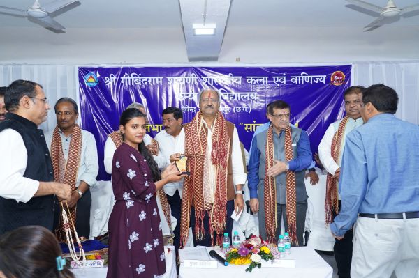 श्री गोबिंदराम शदाणी शासकीय कला एवं वाणिज्य कन्या महाविद्यालय को शिक्षा मंत्री बृजमोहन अग्रवाल का तोहफा