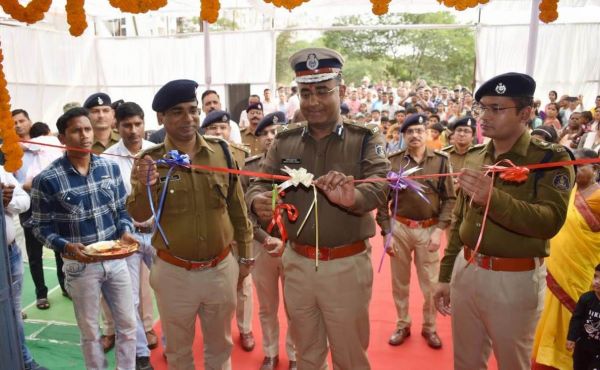 उपमुख्यमंत्री विजय शर्मा की पहल से पुलिस आवासीय कॉलोनी अमलीडीह में हुआ पुलिस कैंटीन प्रारंभ