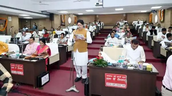 रायपुर महापौर एजाज ढेबर ने पेश किया 1901 करोड़ का बजट