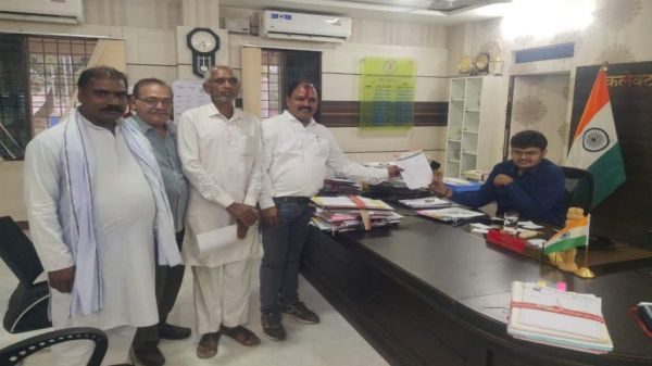 आंगनबाड़ी कार्यकर्ता और सहायिका भर्ती में भारी अनियमितता का आरोप, कांग्रेसियों ने मुख्यमंत्री के नाम सौंपा ज्ञापन