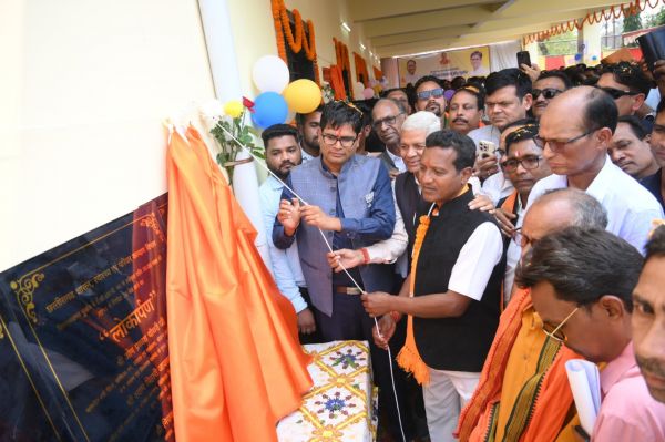 वित्त मंत्री ओ.पी.चौधरी ने विकासखंड पुसौर में सामुदायिक स्वास्थ्य केन्द्र के नवीन भवन का किया लोकार्पण