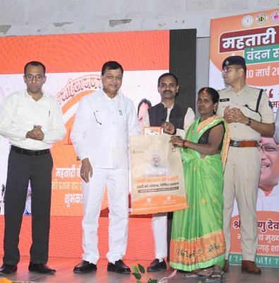 महिलाओं को आत्मनिर्भर बनाने महतारी वंदन योजना का किया जा रहा संचालनः लखनलाल देवांगन