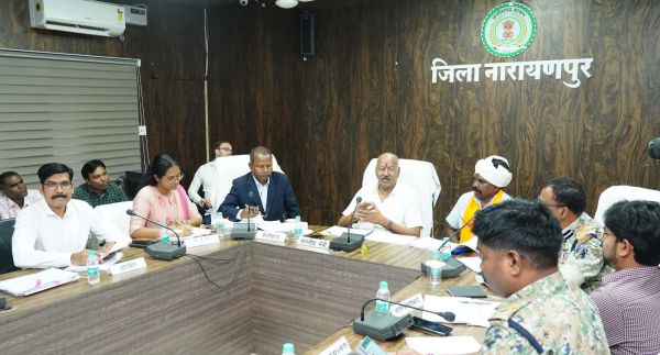 हितग्राही मूलक योजनाओं को अंतिम पंक्ति के लोगों तक पहुंचाना करें सुनिश्चित: मंत्री बृजमोहन अग्रवाल