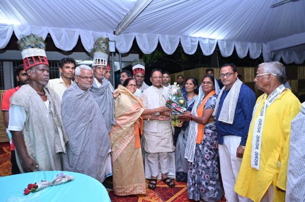 मुख्यमंत्री विष्णु देव साय से रामनामी समाज के प्रतिनिधिमंडल ने की सौजन्य मुलाकात