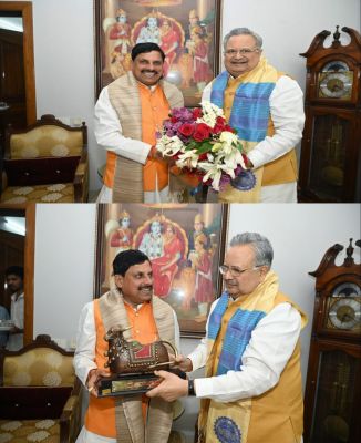 मध्यप्रदेश के सीएम मोहन यादव ने विधानसभा अध्यक्ष डॉ रमन सिंह से की सौजन्य मुलाकात