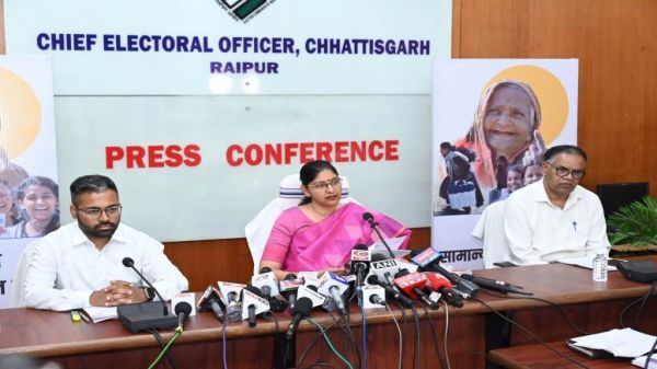 लोकसभा चुनाव 2024 : छत्तीसगढ़ की 11 सीटों के लिए बनाए जाएंगे 24229 मतदान केंद्र, 2 करोड़ से अधिक मतदाता करेंगे मतों का प्रयोग, राजनीतिक दलों के लिए ये हैं नियम