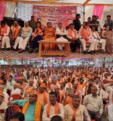 छत्तीसगढ़ में कांग्रेस को बड़ा झटका, भाजपा में शामिल हुए 1500 से ज्यादा कांग्रेसी