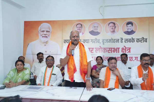 सही रणनीति, उचित निर्णय और पूर्ण विश्वास किसी भी चुनाव में जीत सुनिश्चित करने के लिए जरूरी हैं : बृजमोहन अग्रवाल