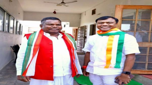 बस्तर सीट पर पूर्व मंत्री लखमा के बेटे और PCC चीफ की दावेदारी से फंस गया पेंच ! दोनों के मुलाकात के बाद कयासों का बाजार गर्म