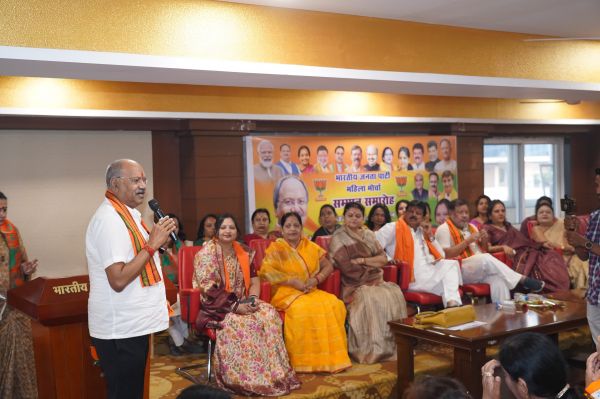 भाजपा ने हमेशा ही महिलाओं के हितों और सम्मान के लिए काम किया है: बृजमोहन अग्रवाल