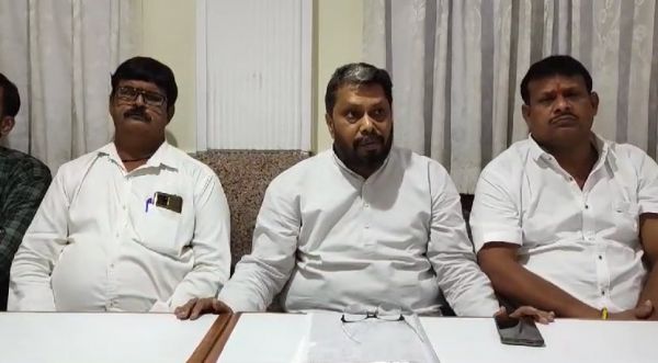 कांग्रेस को एक और झटका, अब इस वरिष्ठ नेता ने दिया इस्तीफा, पार्टी के बड़े नेताओं पर कार्यकर्ताओं का शोषण करने का लगाया आरोप