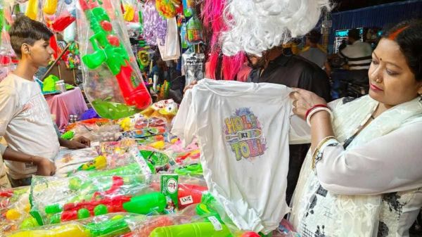 होली में कारोबारियों की बल्ले-बल्ले, वोकल फॉर लोकल का रहा दबदबा, प्रदेश में करीब 3000 करोड़ का हुआ कारोबार &hellip;