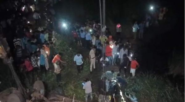 कुम्हारी बस हादसा : 14 लोगों की मौत, पीएम मोदी ने जताया शोक, एक्स पर लिखा &ndash; जिन्होंने अपने प्रियजनों को खोया उनके प्रति मेरी संवेदनाएं&hellip;