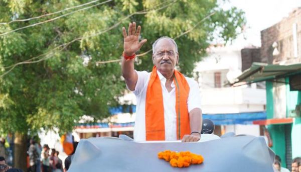 नागरिकों की पैतृक संपत्ति छीनना चाहती है काग्रेस &ndash; बृजमोहन अग्रवाल