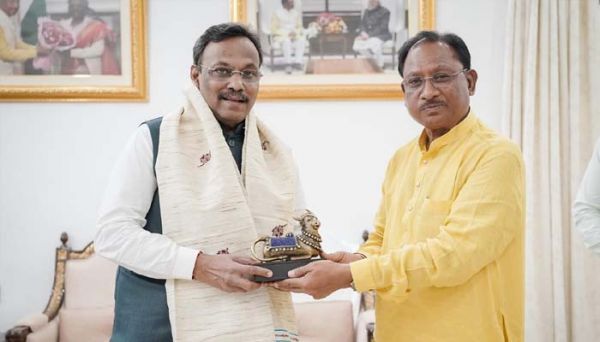 भाजपा के राष्ट्रीय महासचिव विनोद तावड़े ने मुख्यमंत्री साय से की सौजन्य मुलाकात