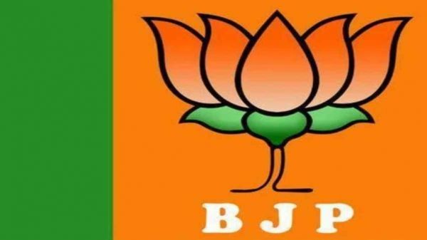 मोदी के मथुरा जाकर पूजा करने पर कांग्रेस ने उपहास उड़ाया था तब देवेंद्र यादव चुप क्यों रहे, जो अपने भगवान का न हुआ वो जनता का क्या होगा &ndash; सोमनाथ यादव