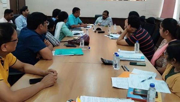 स्वास्थ्य विभाग के अपर मुख्य सचिव ने ली अम्बेडकर अस्पताल की बैठक, दिए आवश्यक निर्देश