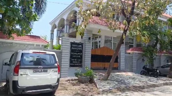 शराब कारोबारी पप्पू ढिल्लन के घर फिर से पड़ा छापा, EOW के अधिकारी कर रहे छानबीन