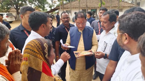 बगिया का सीएम कैंप बना जरूरतमंदों के लिए आशा का केंद्र, सीएम साय के दरवाजे से कोई नहीं लौटता निराश&hellip;