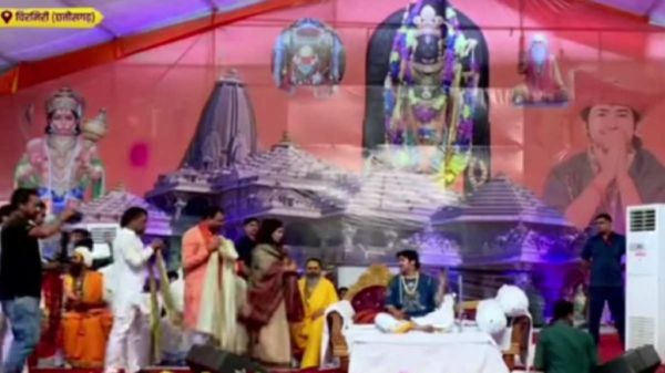 भाजपा प्रत्याशी के चुनावी खर्चे में जुड़ेगा पं. धीरेंद्र शास्त्री के कार्यक्रम का खर्च, चुनाव आयोग ने सरोज पांडेय को जारी किया था नोटिस, जानिए पूरा मामला&hellip;