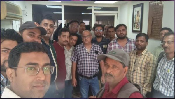 ढेबर सिटी में &lsquo;जलसंकट&rsquo;, देर रात सोसाइटी के सदस्य महापौर से मिलने पहुंचे