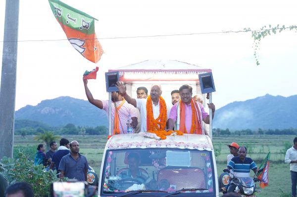 पुरी में योगी आदित्यनाथ के साथ दहाड़े बृजमोहन अग्रवाल, संबित पात्रा और पृथ्वीराज हरिचंदन के लिए किया प्रचार