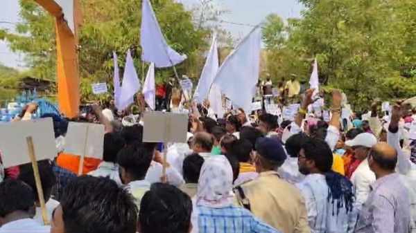 जैतखम्भ को काटने को लेकर सतनामी समाज में आक्रोश, रायपुर और महासमुंद कलेक्टर को सौंपा ज्ञापन, उचित कार्रवाई न करने पर उग्र आंदोलन की दी चेतावनी