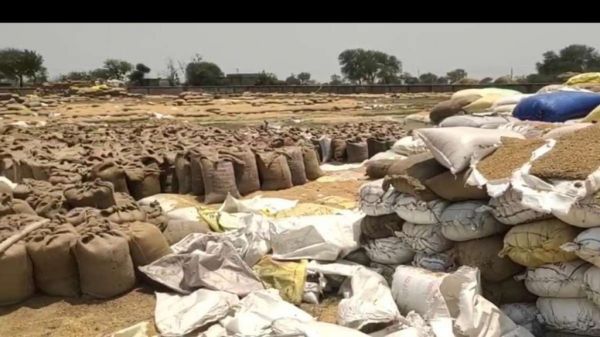 सहकारी समिति में लाखों का गबन, धान खरीदी प्रभारी और कंप्यूटर ऑपरेटर के खिलाफ एफआईआर, जानिए पूरा मामला&hellip;