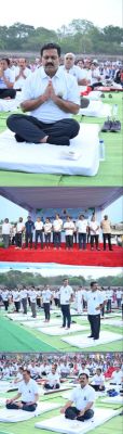 दशम अंतरर्राष्ट्रीय योग दिवस पर रविशंकर स्टेडियम दुर्ग में आयोजित योगा कार्यक्रम में शामिल हुए उप मुख्यमंत्री विजय शर्मा
