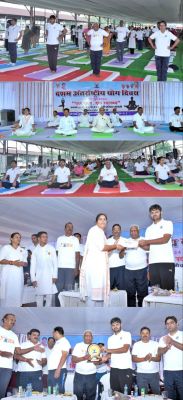&lsquo;&lsquo;स्वयं और समाज के लिए योग&rsquo;&rsquo; की थीम पर मुंगेली जिले की मंडी परिसर में हुआ जिला स्तरीय योग कार्यक्रम का आयोजन