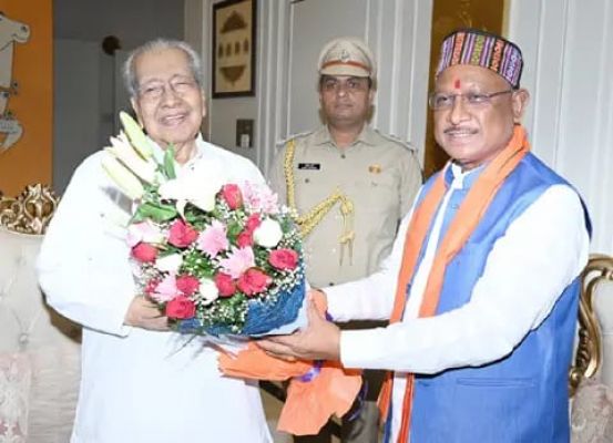 छत्&zwj;तीसगढ़ में कैबिनेट के विस्तार की सुगबुगाहट तेज, राज्यपाल से मिले मुख्यमंत्री साय