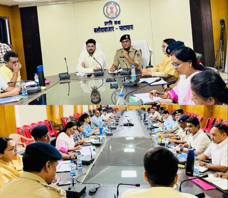 बलौदाबाजार- कलेक्टर-एसपी ने की जिले में कानून व्यवस्था की समीक्षा