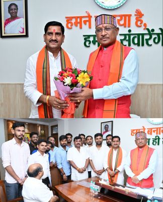 मुख्यमंत्री विष्णु देव साय से केंद्रीय राज्यमंत्री तोखन साहू ने की सौजन्य मुलाकात