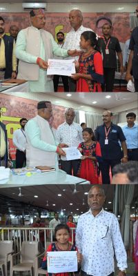 मुख्यमंत्री की संवेदनशीलता - आर्थिक रूप से कमजोर दिव्यांग बच्ची के ऑपरेशन में डॉक्टर्स ने बताया डेढ़ लाख का खर्च..मुख्यमंत्री को जनदर्शन में पता चलते ही एक घंटे के अंदर मिला चेक