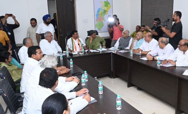 बैज ने बघेल से लिया आशीर्वाद, वरिष्ठ नेताओं का मिला साथ, अध्यक्ष नहीं, संगठन में होगा बदलाव