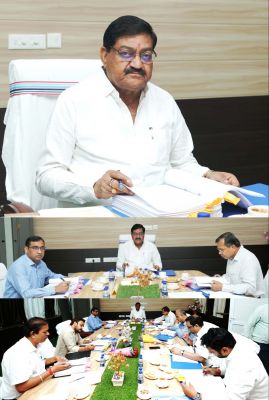 खाद्य एवं नागरिक आपूर्ति निगम के अधिकारियों की ली समीक्षा बैठक