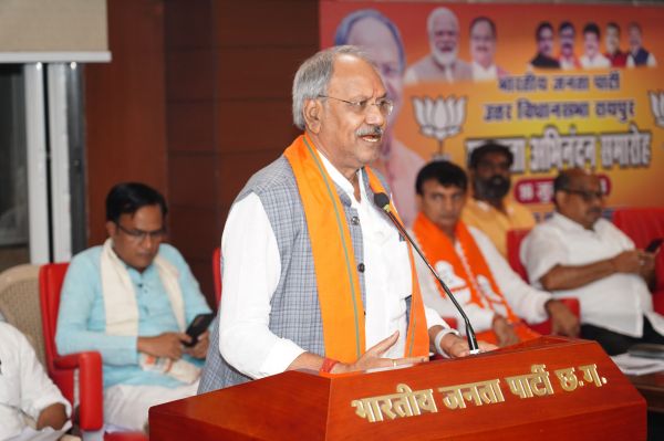 रायपुर ग्रामीण और उत्तर के मतदाताओं का सांसद बृजमोहन अग्रवाल ने किया अभिनंदन