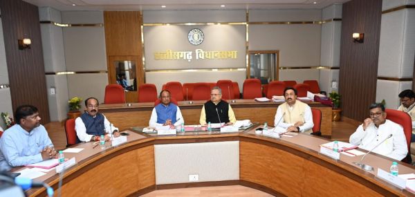 विधानसभा मानसून सत्र : कार्यमंत्रणा समिति की बैठक में विस अध्यक्ष के साथ शामिल हुए सीएम और नेता प्रतिपक्ष