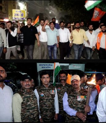 कारगिल दिवस के 25 साल पूरे होने पर भाजयुमो ने निकाली मशाल रैली, रिटायर्ड फौजी हुए शामिल, वीर जवानों को किया नमन