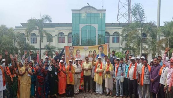 अयोध्या धाम योजना के श्रद्धालुओं का दल यात्रा से वापस लौटा