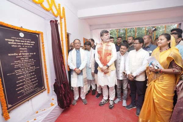 मुख्यमंत्री ने किया तीन एसडीएम कार्यालय और दो थाना कार्यालय का लोकार्पण, नवीन तहसील कार्यालय जगदलपुर का जीर्णोद्धार कार्य का भी लोकार्पण