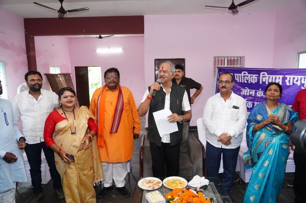 सांसद बृजमोहन अग्रवाल ने रायपुर दक्षिण को दी विकास की सौगात, किया 322 लाख के विकास कार्यों का भूमिपूजन किया