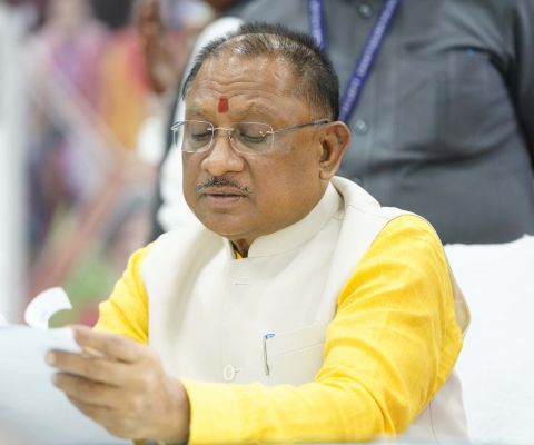 खपरी गांव के लोगों को जर्जर सड़कों से मिलेगी मुक्ति, मुख्यमंत्री की संवेदनशीलता का जताया ग्रामीणों ने आभार