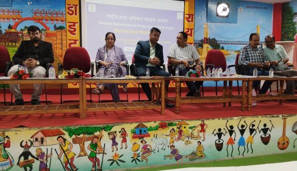 बच्चों के लिए मोबाइल बन रहा साइबर बुलिंग का बड़ा कारण, शिक्षकों को इस संबंध में जागरूक करने कार्यशाला आयोजित