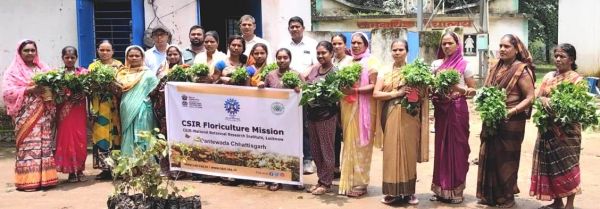 फूलो की खेती से दीदियों को मिलेगी अतिरिक्त आमदनी, तुड़पारास, भोगाम, भैरमबंद ग्रामों की दीदियों को दिया गया प्रशिक्षण