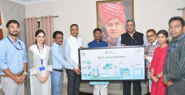 जल संसाधन मंत्री केदार कश्यप से भू-जल सिंचाई हेतु केन्द्र सरकार के अधिकारियों ने मुलाकात कर चर्चा की