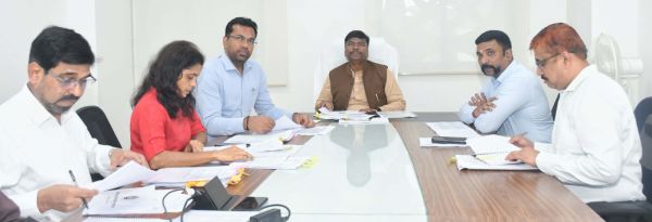 युवाओं को रोजगार से जोड़ने के लिए स्थानीय मांग के अनुरूप प्रशिक्षण दिलाएं: केदार कश्यप