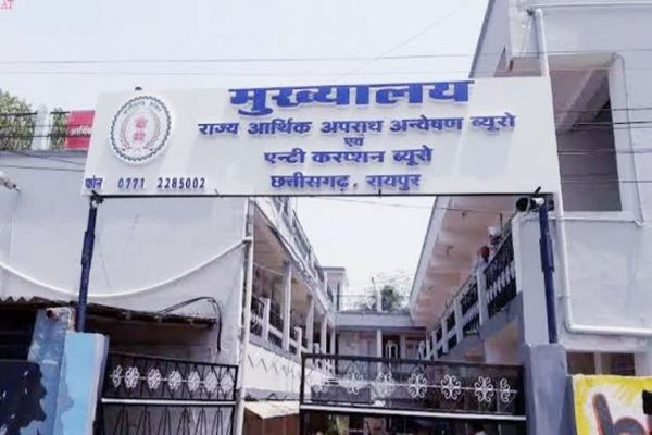 IAS समीर विश्नोई, रानू साहू व सौम्या चौरसिया के 24 ठिकानों पर छापा