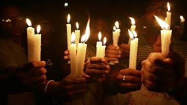 कोलकाता डॉक्टर केस- दोषियों को दंड दिलाने की मांग को लेकर IMA समेत संगठनों ने निकाला कैंडल मार्च